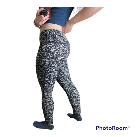 Lululemon | Wunder Under Leggings 6 Patterned - Picture 10 of 14